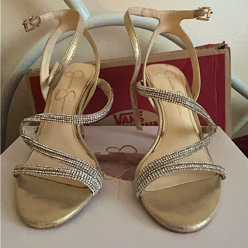 Jessica Simspon glamorous hold and diamond-esque high heels size W7